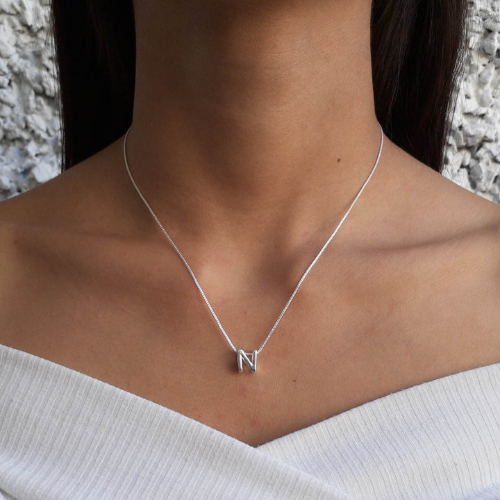 Colar Pingente Letra N Banhado a Prata 925