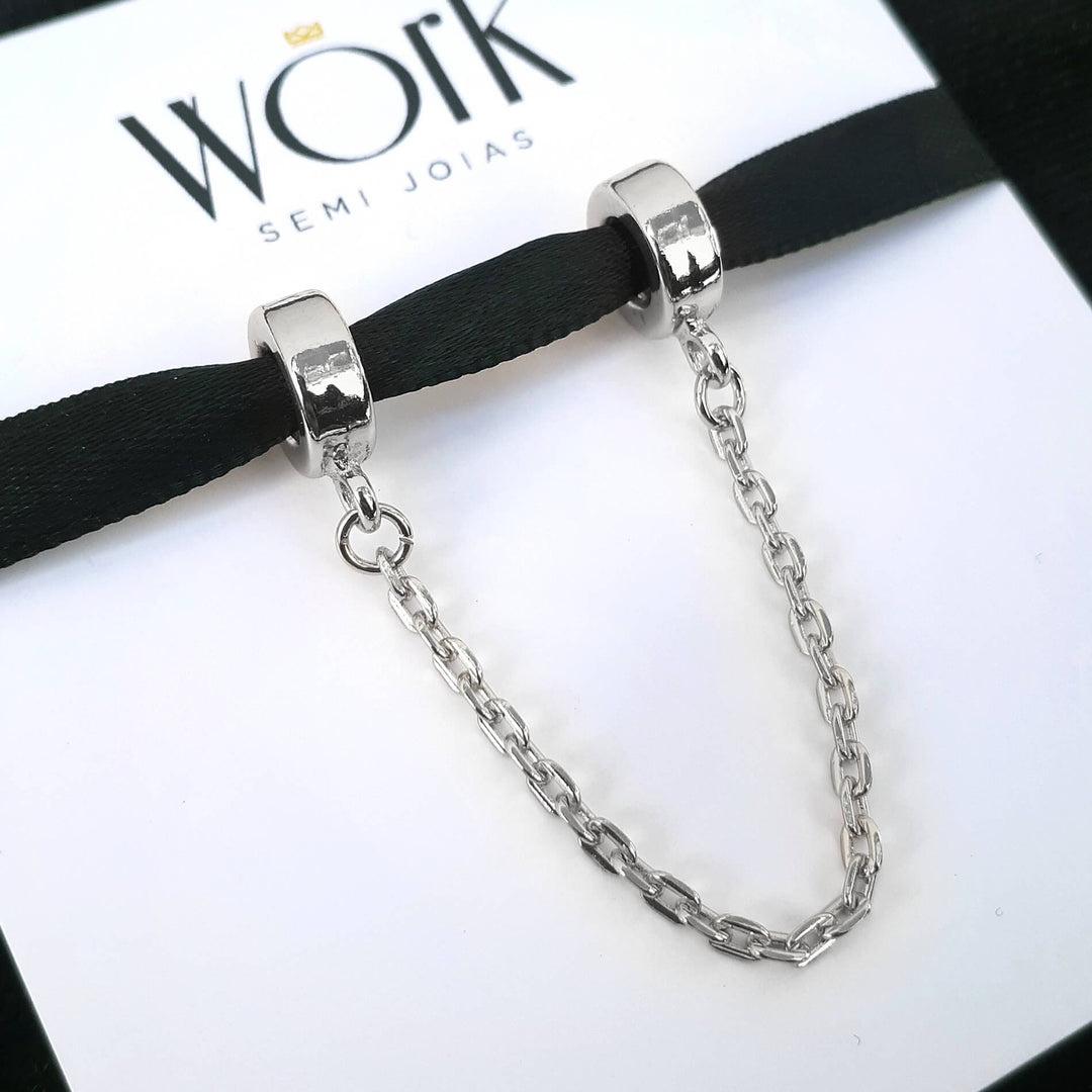 Pulseira Berloque Com Trava de Segurança Banhado a Prata 925