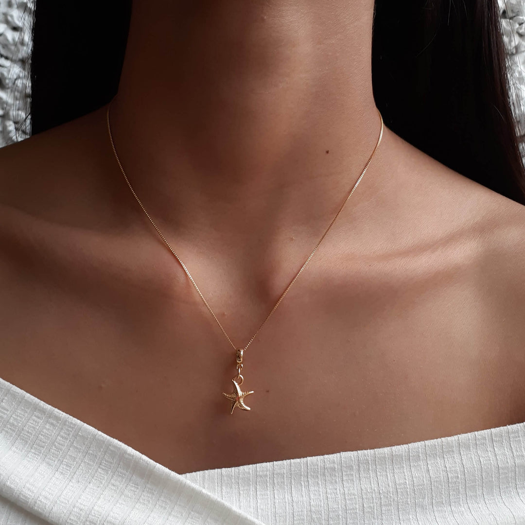 Colar Pingente Estrela do Mar Banhado a Ouro 18k