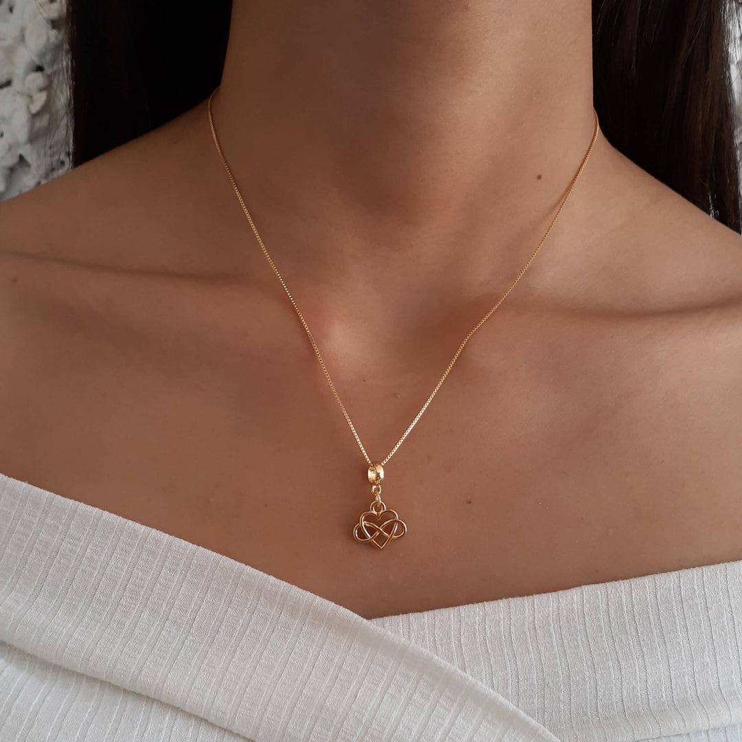Colar Pingente Coração Infinito Banhado a Ouro 18k