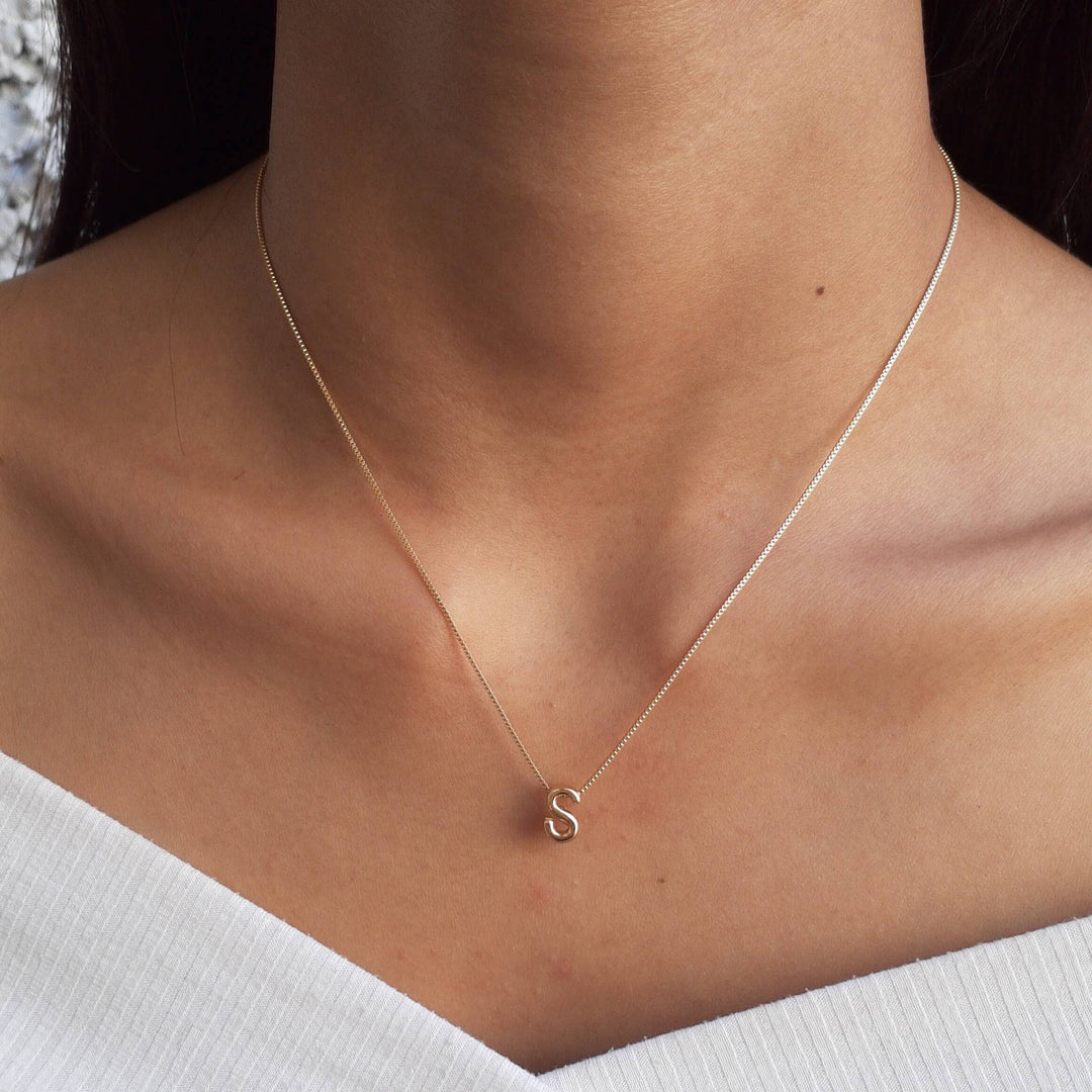 Colar Pingente Letra S Banhado a Ouro 18k