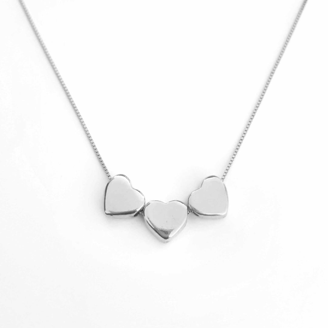 Colar Pingente 3 Corações Banhado a Prata 925