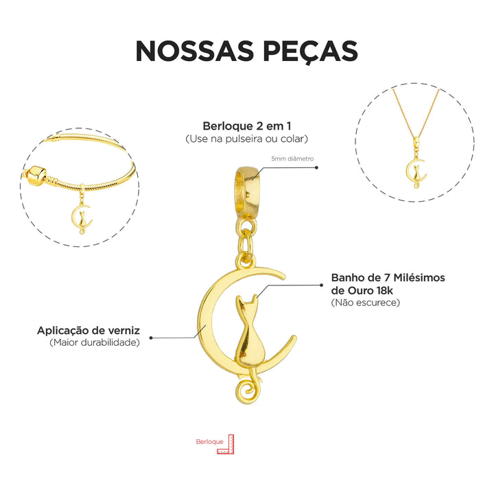 Berloque Gato na Lua dourado — ângulo lateral semijoia Work Semijoias