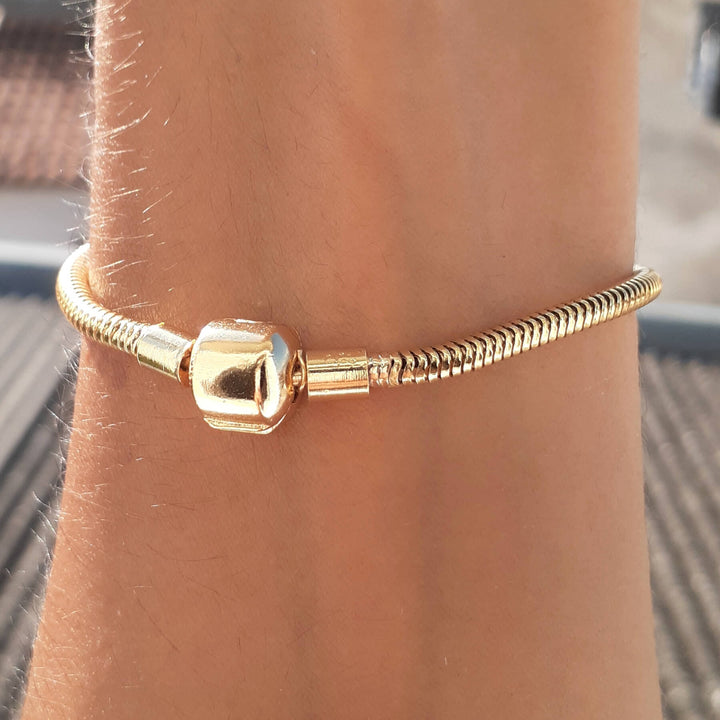 Pulseira Para Berloques Modelo Banhado a Ouro 18k