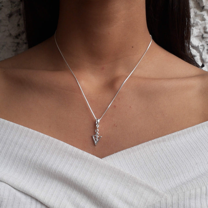 Colar Pingente Profissão Veterinária Banhado a Prata 925