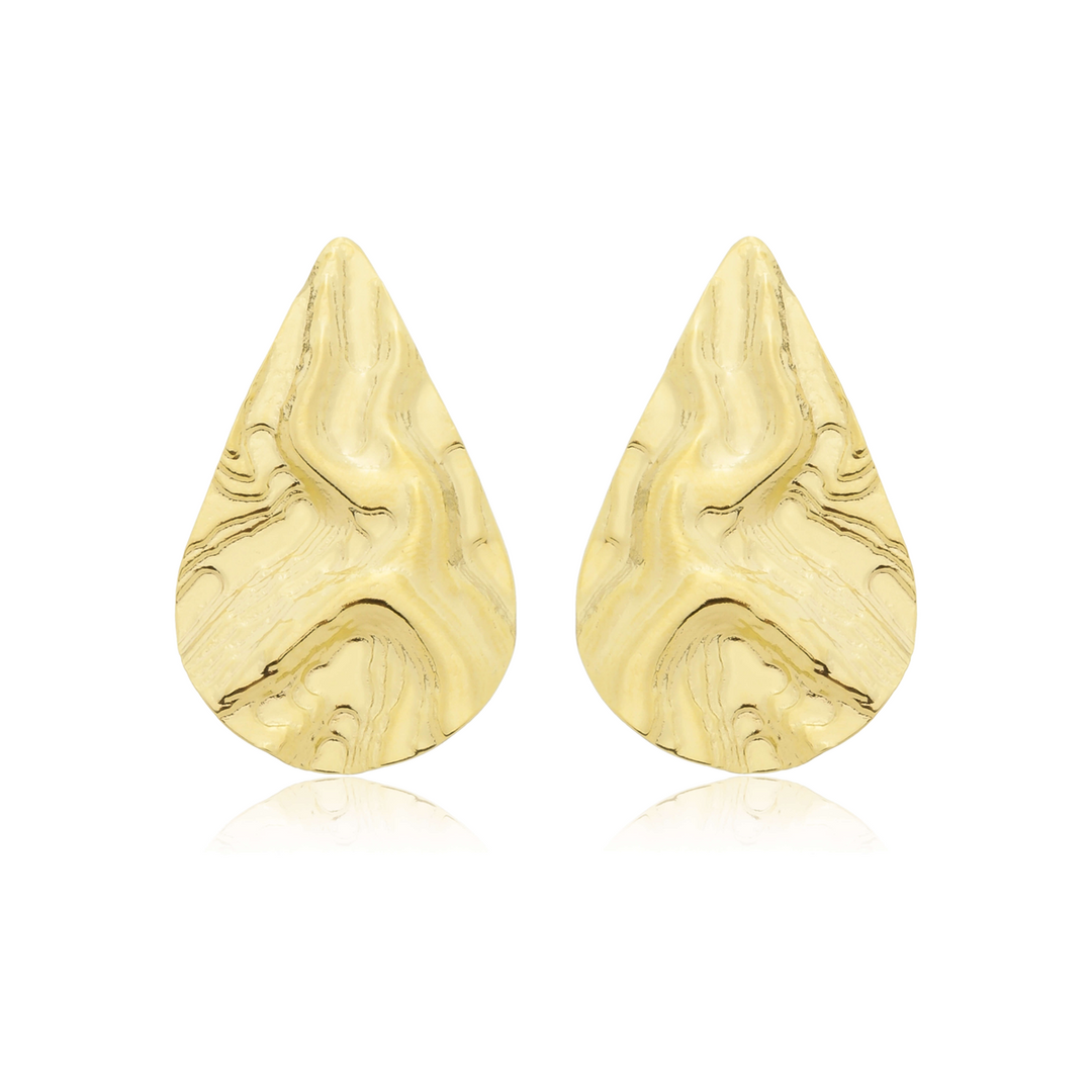 Brinco Gota Folha Martelado dourado semijoia Work Semijoias