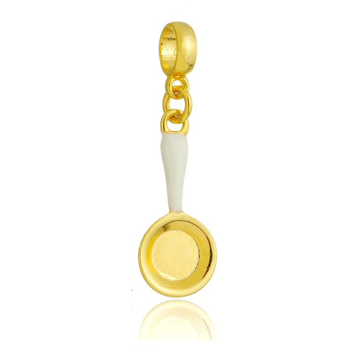 Berloque Frigideira Gastronomia dourado semijoia Work Semijoias