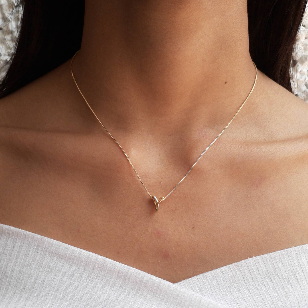 Colar Pingente Letra Y Banhado a Ouro 18k