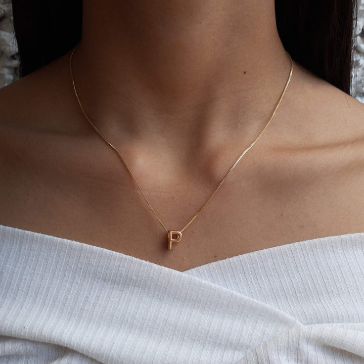Colar Pingente Letra P Banhado a Ouro 18k