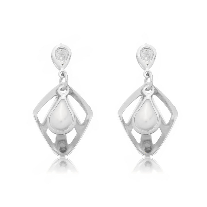 Brinco Oval com Pérola Zircônia Cravejada prateado semijoia Work Semijoias