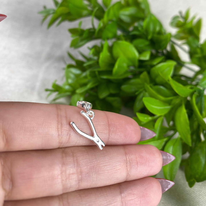 Colar Pingente Alicate Manicure Banhado a Prata 925