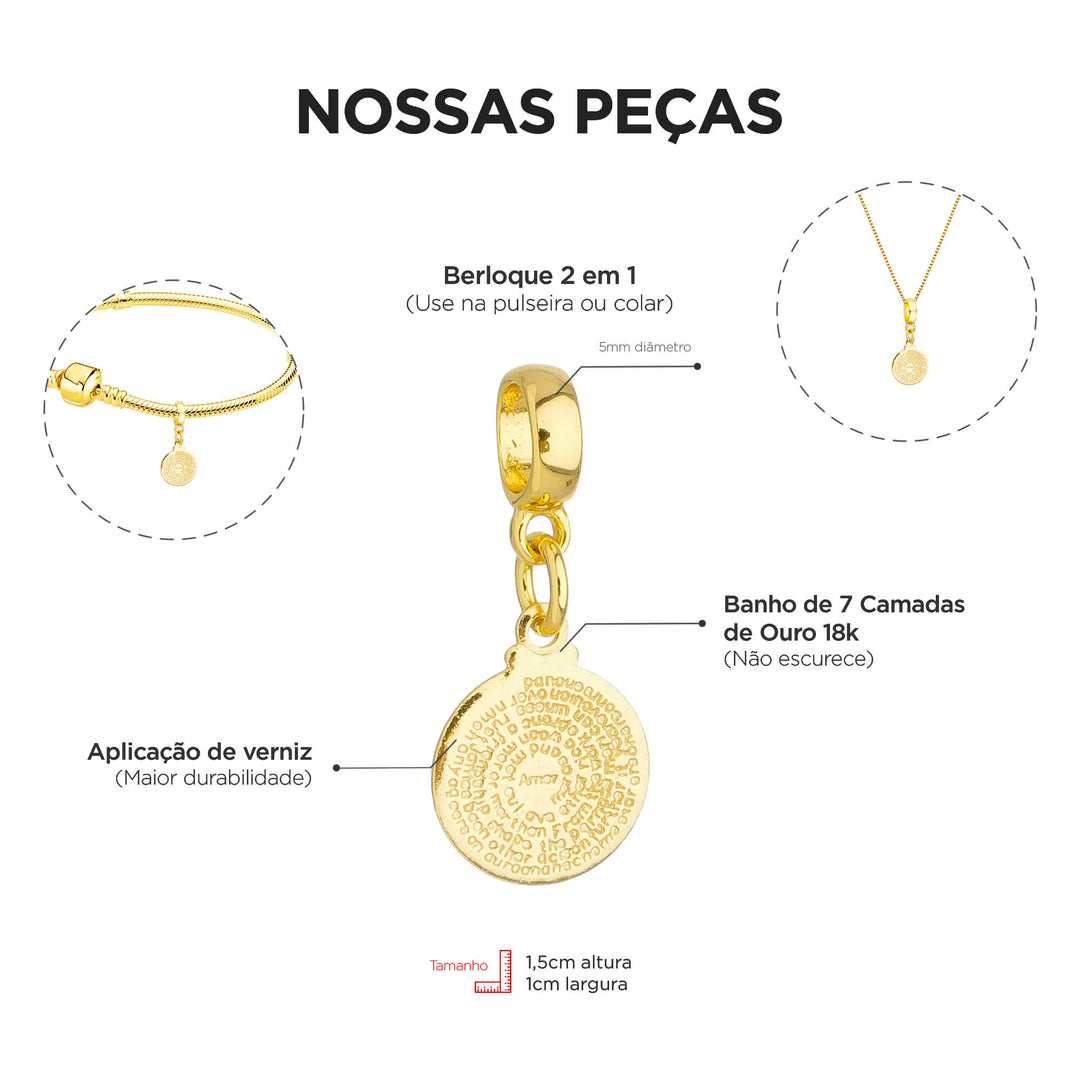 Berloque Oração Pai Nosso dourado — ângulo lateral semijoia Work Semijoias