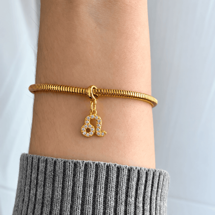 Berloques Signos Cravejados Banhado a Ouro 18k