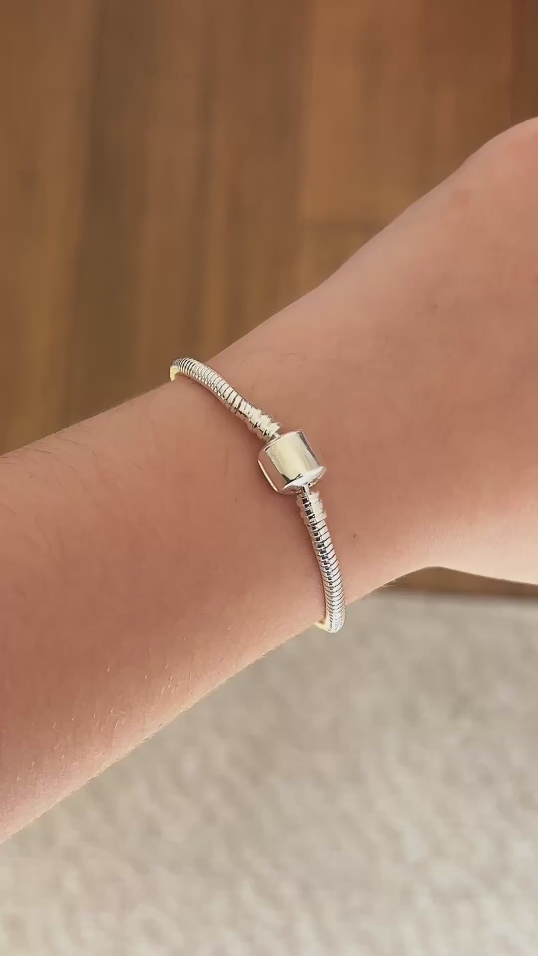 Pulseira Para Berloques Fecho Tambor Banhado a Prata 925